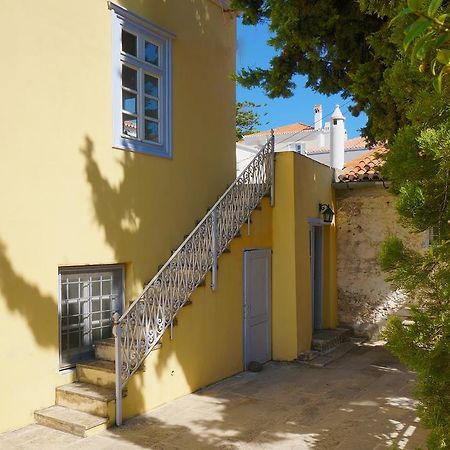 Villa Spetses エクステリア 写真