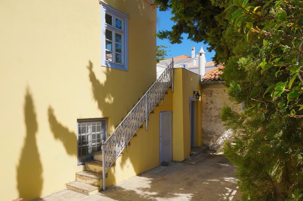 Villa Spetses エクステリア 写真