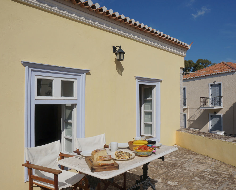 Villa Spetses エクステリア 写真